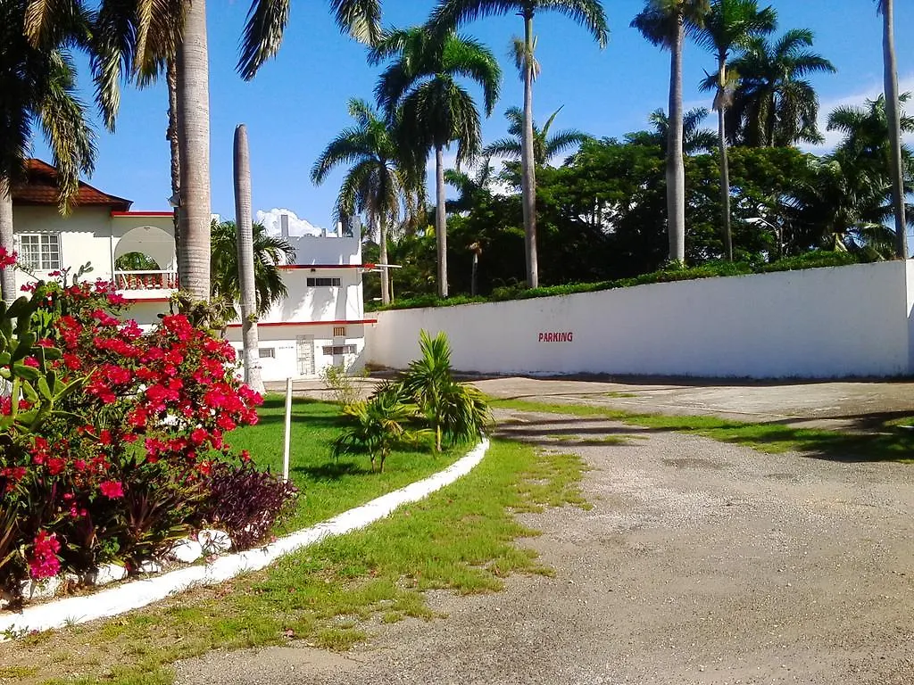 Executive Mammee Bay Hotel Ocho Rios 3*,